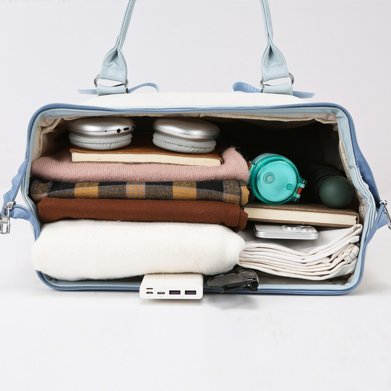 伸縮ハンドル付きホイール付きダッフルバッグ 折りたたみ式 軽 - Foldable Rolling Luggage Bag のレビューと価格